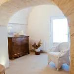 Iconica Luxury Αλμπερομπέλο