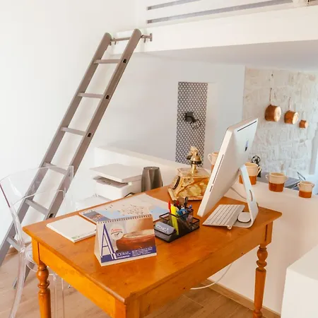 Iconica Luxury Bed & Breakfast